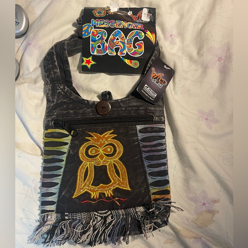 Wild Wear OWL Messenger bag hippie vibes purse  too cute! Button closure
